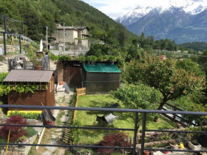 Отель La Maison Cache  Аоста